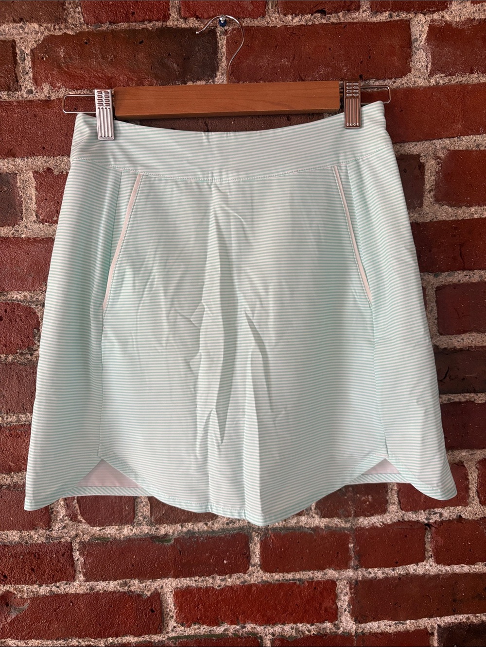 NWT Vineyard Vines Mint Green Striped Golf Skort